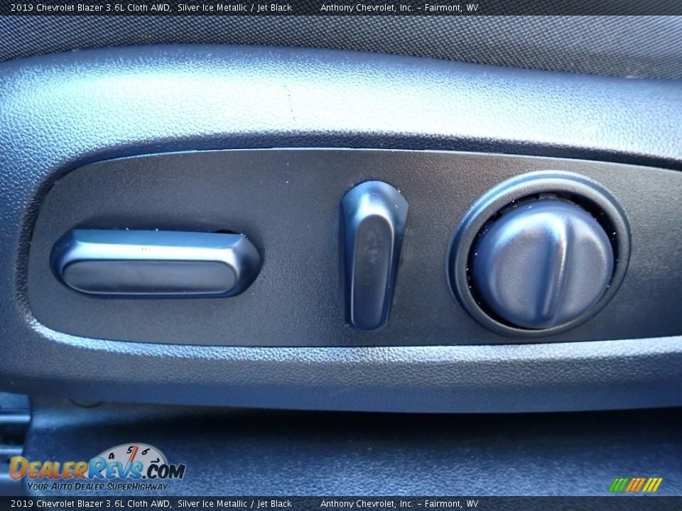 2019 Chevrolet Blazer 3.6L Cloth AWD Silver Ice Metallic / Jet Black Photo #16