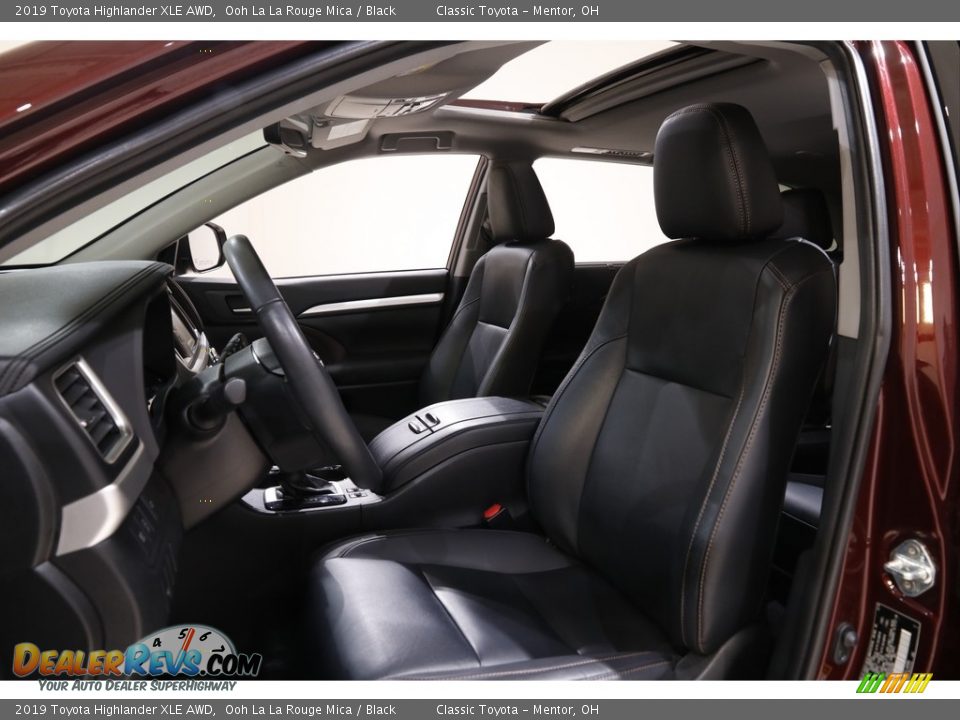 2019 Toyota Highlander XLE AWD Ooh La La Rouge Mica / Black Photo #5