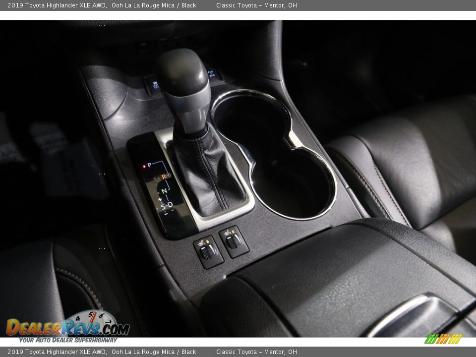2019 Toyota Highlander XLE AWD Ooh La La Rouge Mica / Black Photo #13