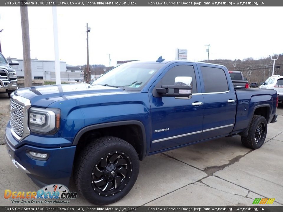 Front 3/4 View of 2016 GMC Sierra 1500 Denali Crew Cab 4WD Photo #1