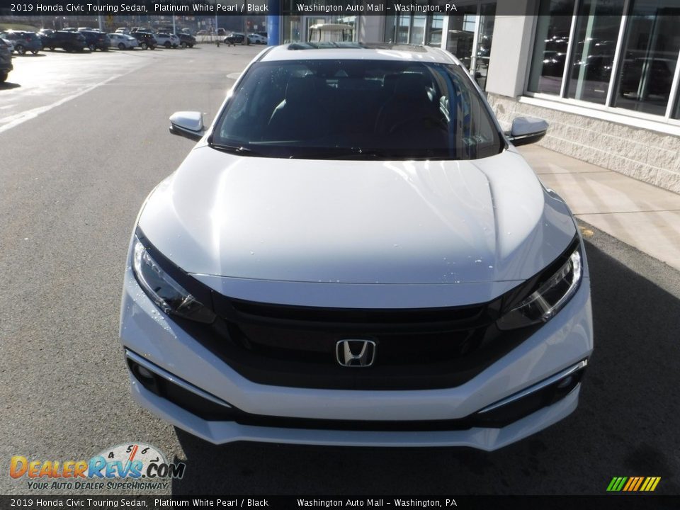 2019 Honda Civic Touring Sedan Platinum White Pearl / Black Photo #5