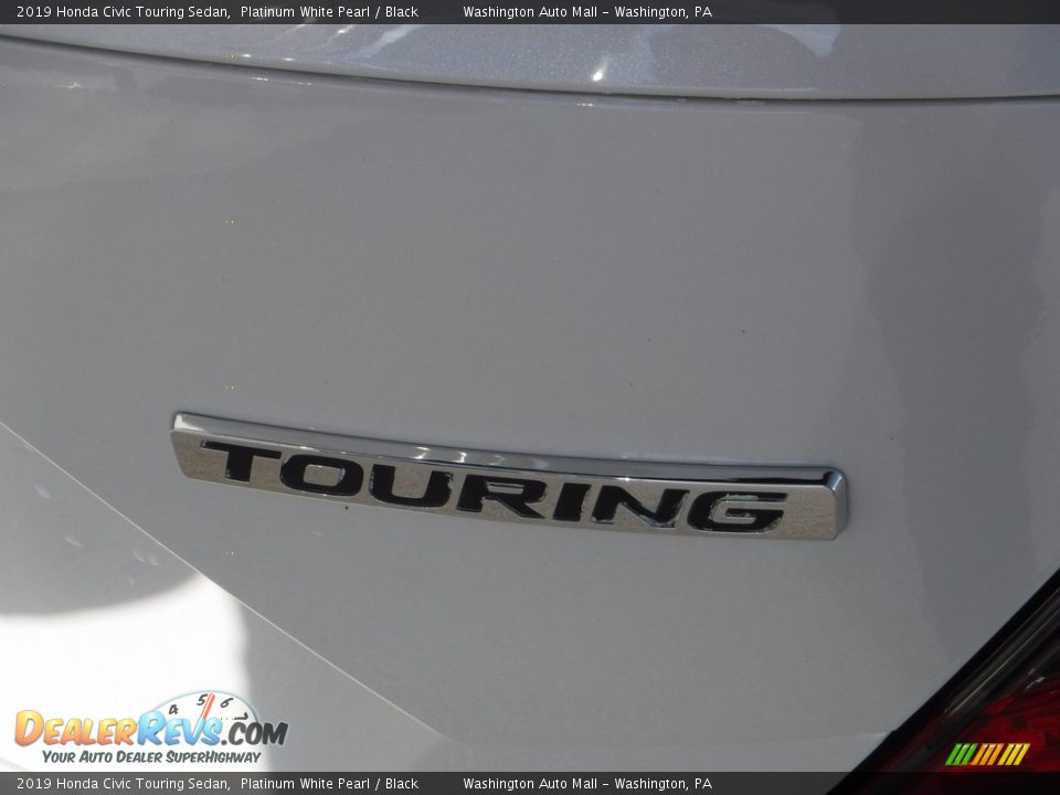 2019 Honda Civic Touring Sedan Platinum White Pearl / Black Photo #11