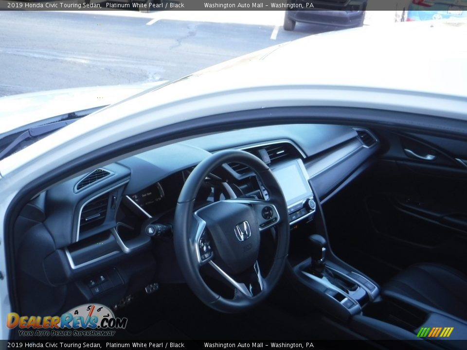 2019 Honda Civic Touring Sedan Platinum White Pearl / Black Photo #14