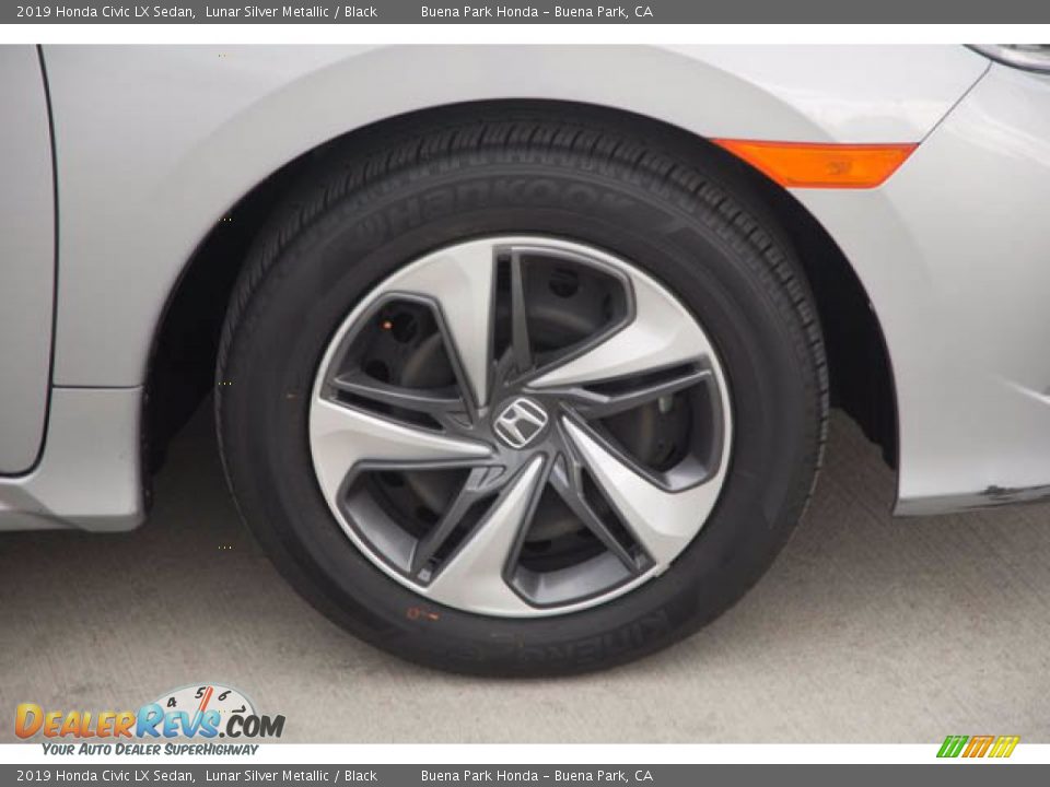 2019 Honda Civic LX Sedan Lunar Silver Metallic / Black Photo #36