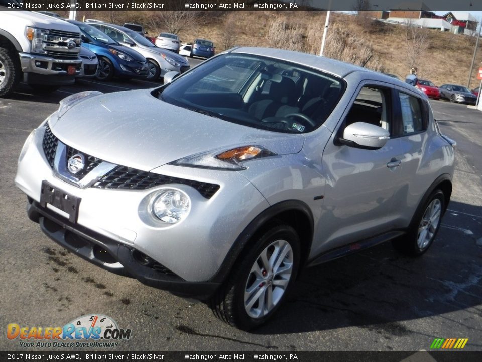 2017 Nissan Juke S AWD Brilliant Silver / Black/Silver Photo #6