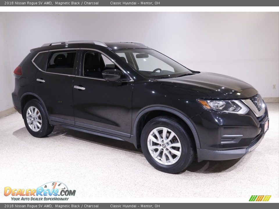 2018 Nissan Rogue SV AWD Magnetic Black / Charcoal Photo #1