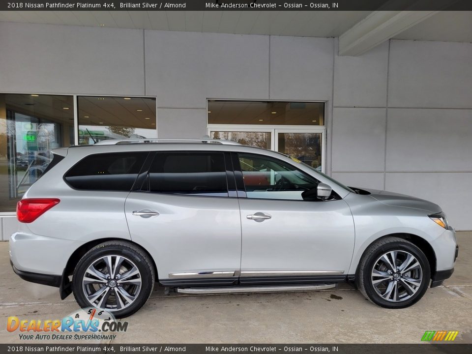 2018 Nissan Pathfinder Platinum 4x4 Brilliant Silver / Almond Photo #3