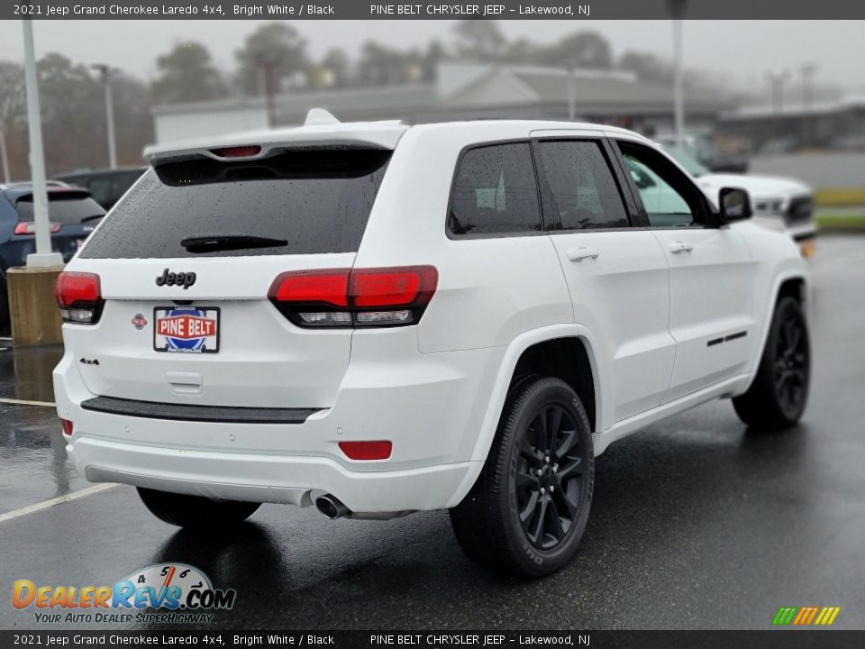 2021 Jeep Grand Cherokee Laredo 4x4 Bright White / Black Photo #22