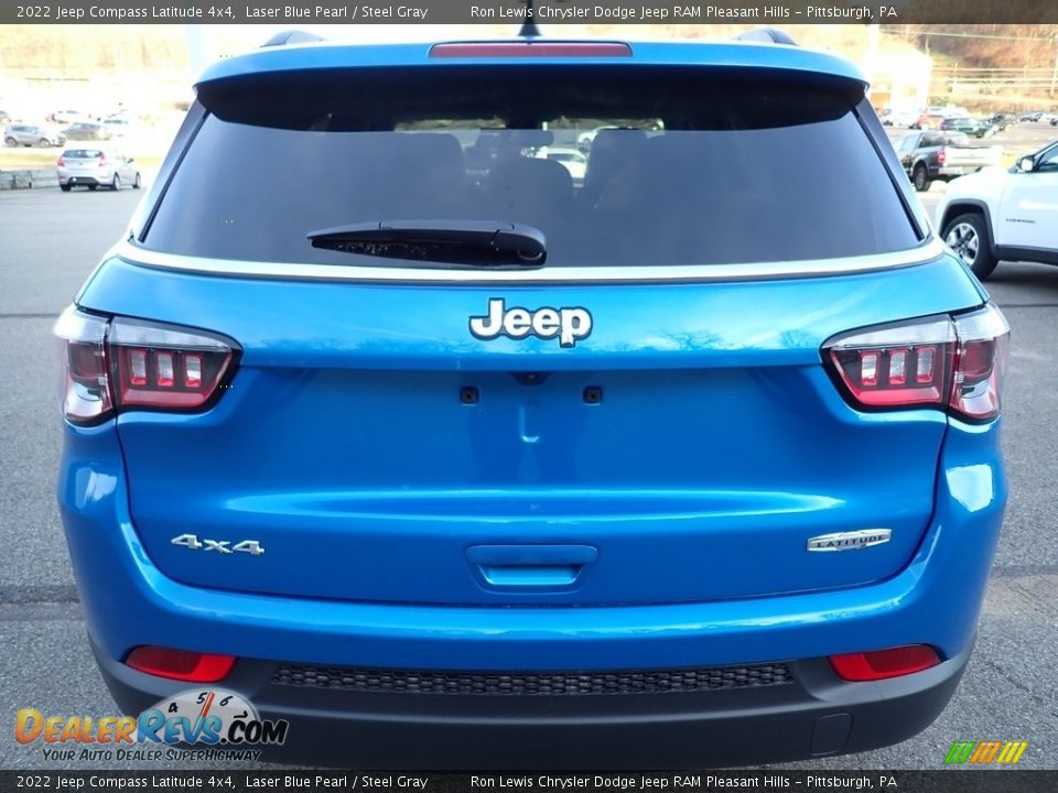 2022 Jeep Compass Latitude 4x4 Laser Blue Pearl / Steel Gray Photo #4
