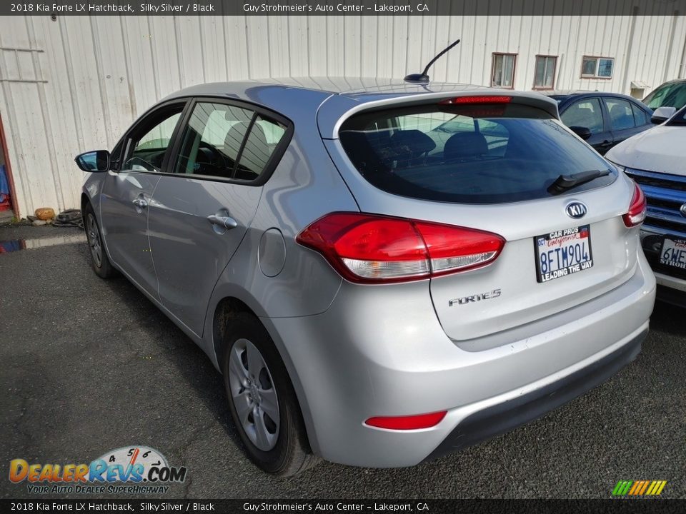 2018 Kia Forte LX Hatchback Silky Silver / Black Photo #5