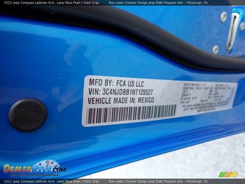2022 Jeep Compass Latitude 4x4 Laser Blue Pearl / Steel Gray Photo #15
