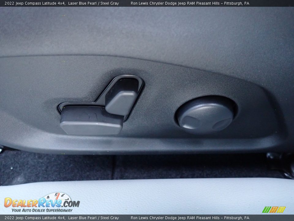 2022 Jeep Compass Latitude 4x4 Laser Blue Pearl / Steel Gray Photo #16