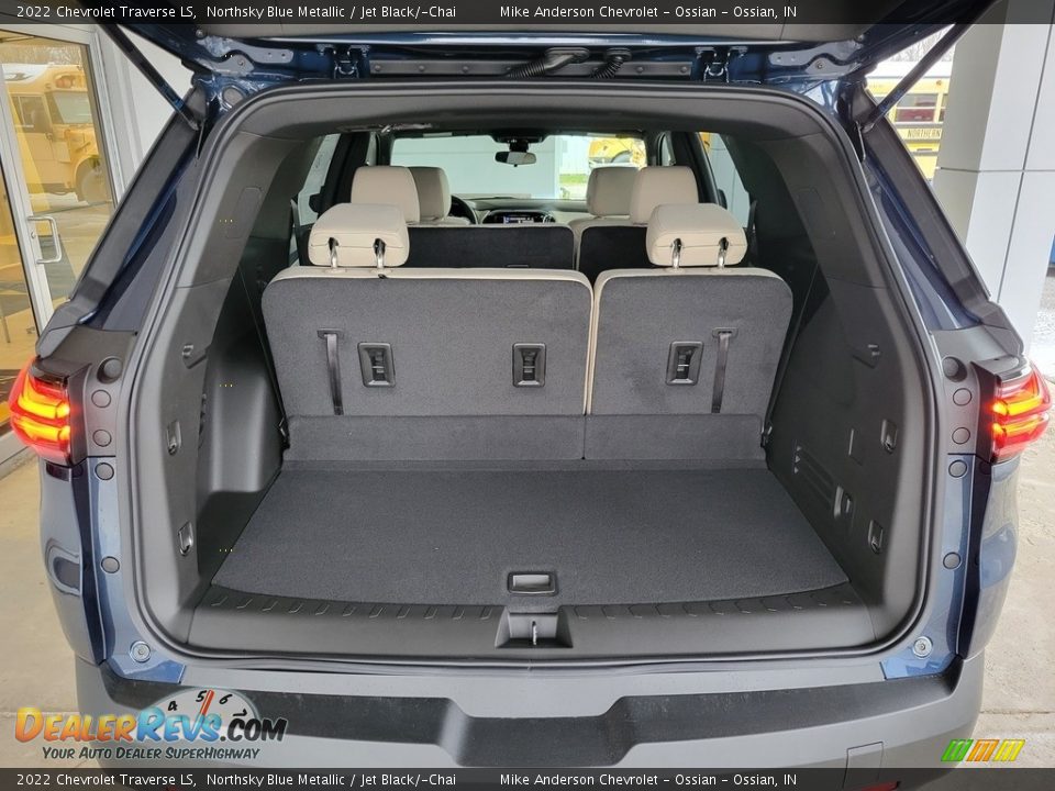 2022 Chevrolet Traverse LS Northsky Blue Metallic / Jet Black/­Chai Photo #6