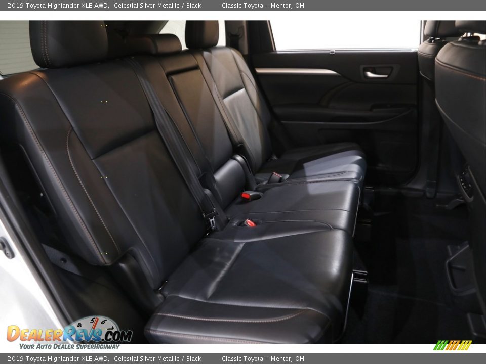 2019 Toyota Highlander XLE AWD Celestial Silver Metallic / Black Photo #17