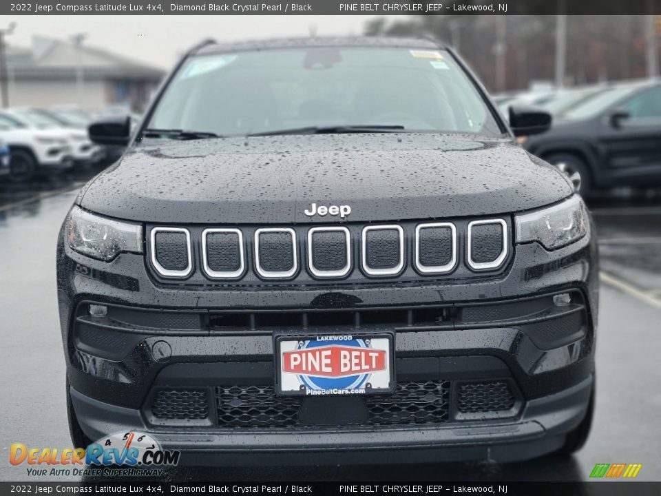 2022 Jeep Compass Latitude Lux 4x4 Diamond Black Crystal Pearl / Black Photo #2