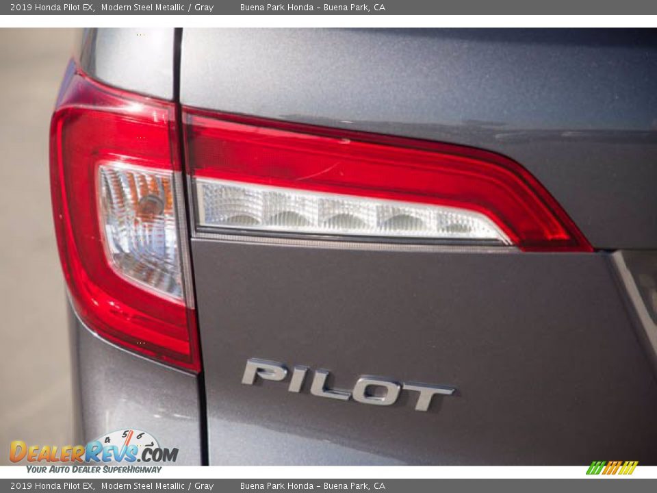 2019 Honda Pilot EX Modern Steel Metallic / Gray Photo #10