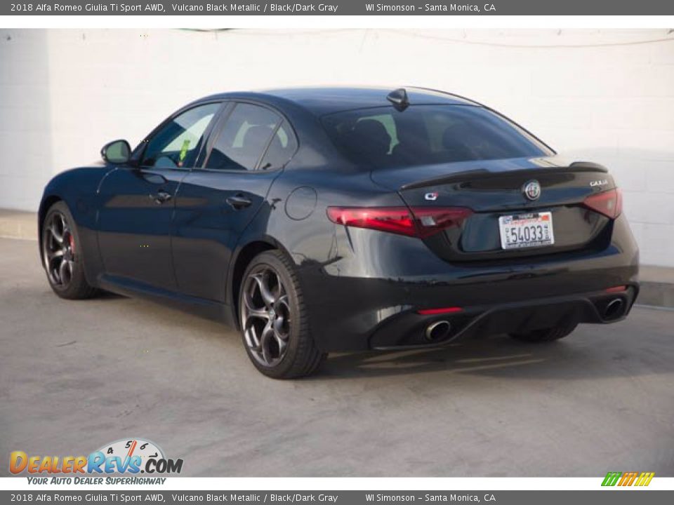 2018 Alfa Romeo Giulia Ti Sport AWD Vulcano Black Metallic / Black/Dark Gray Photo #2