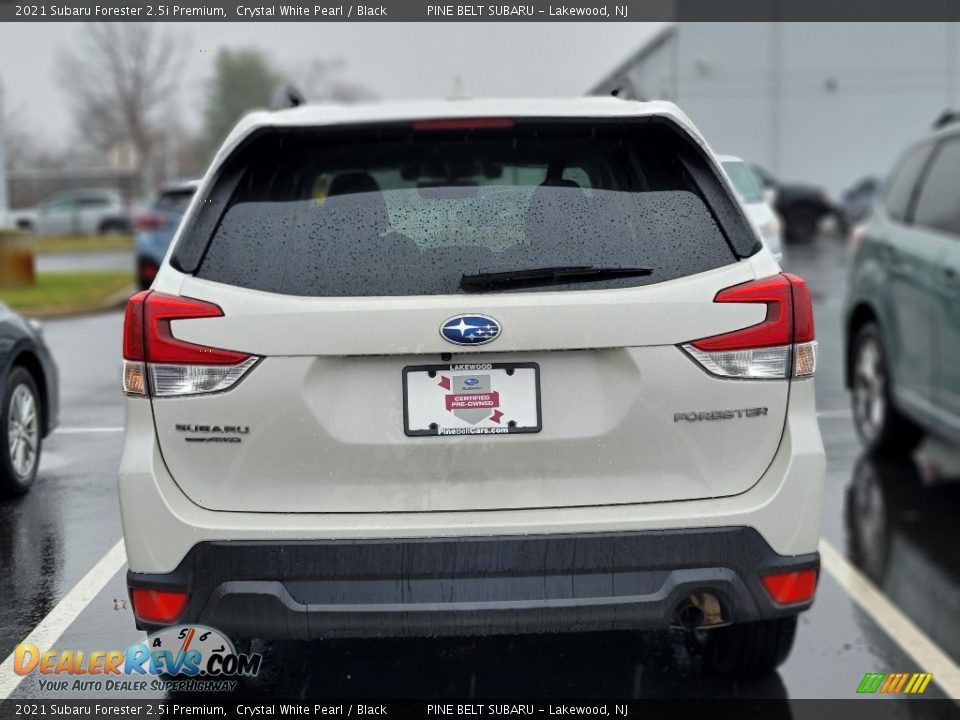 2021 Subaru Forester 2.5i Premium Crystal White Pearl / Black Photo #4
