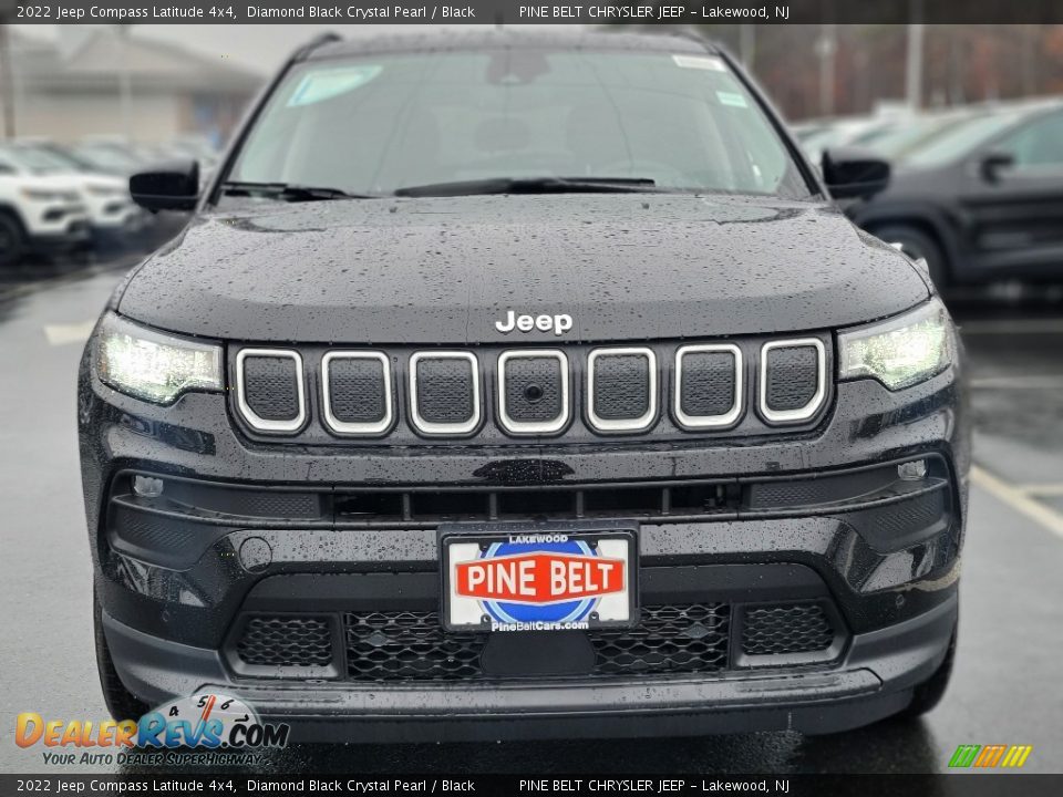 2022 Jeep Compass Latitude 4x4 Diamond Black Crystal Pearl / Black Photo #2