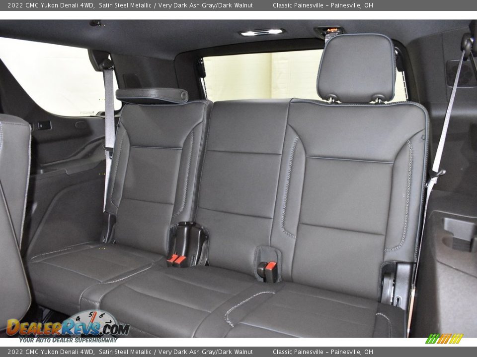 2022 GMC Yukon Denali 4WD Satin Steel Metallic / Very Dark Ash Gray/Dark Walnut Photo #9
