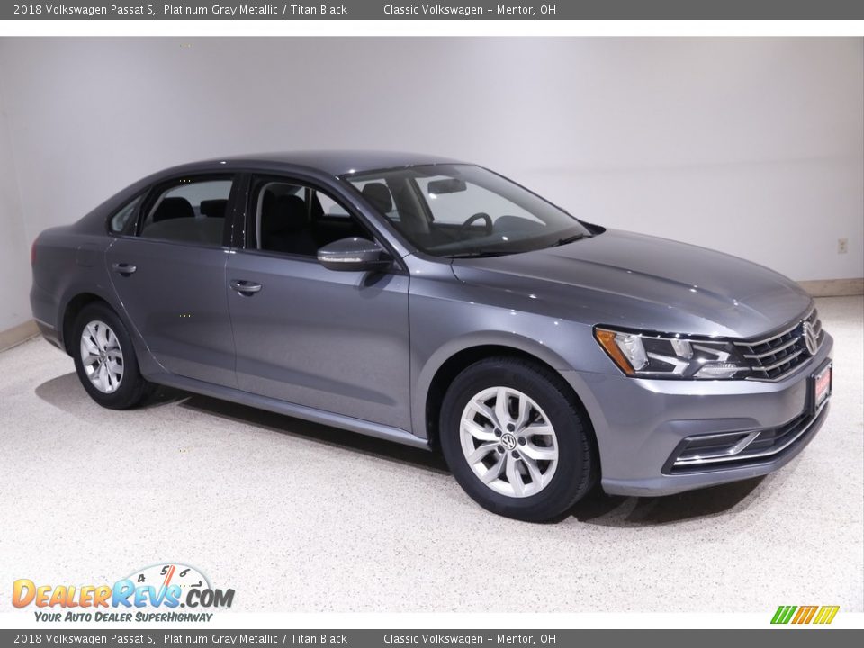 2018 Volkswagen Passat S Platinum Gray Metallic / Titan Black Photo #1