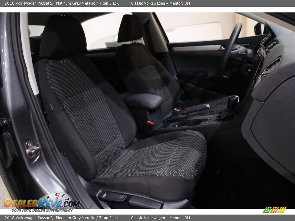 2018 Volkswagen Passat S Platinum Gray Metallic / Titan Black Photo #13