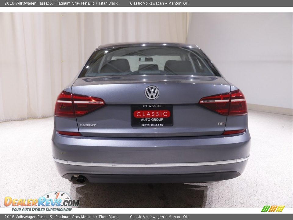 2018 Volkswagen Passat S Platinum Gray Metallic / Titan Black Photo #16