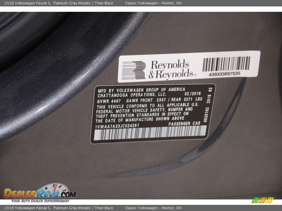 2018 Volkswagen Passat S Platinum Gray Metallic / Titan Black Photo #18