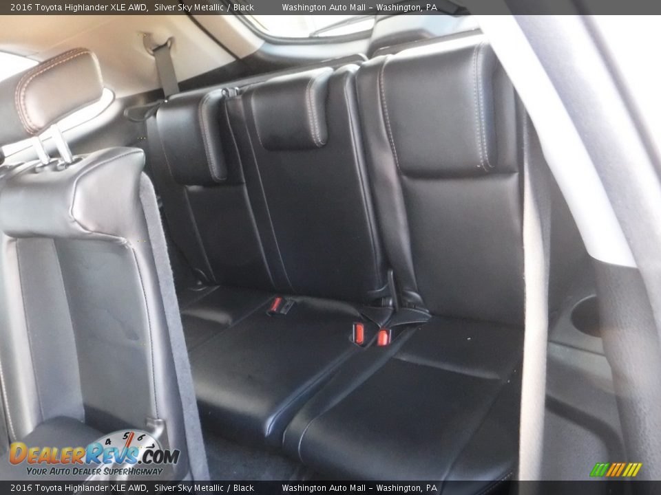 2016 Toyota Highlander XLE AWD Silver Sky Metallic / Black Photo #29