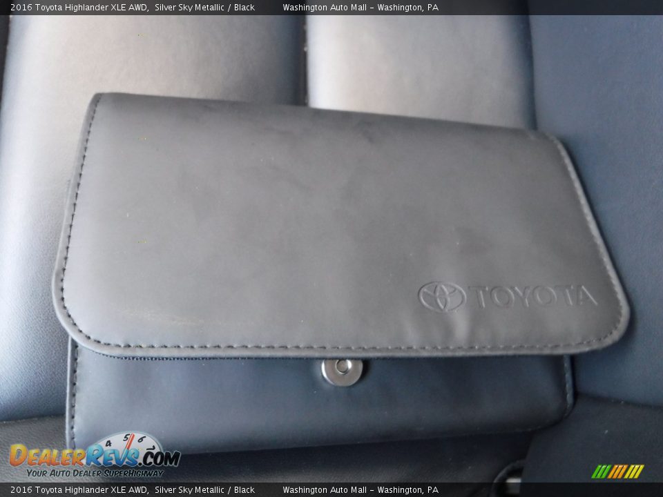 2016 Toyota Highlander XLE AWD Silver Sky Metallic / Black Photo #33