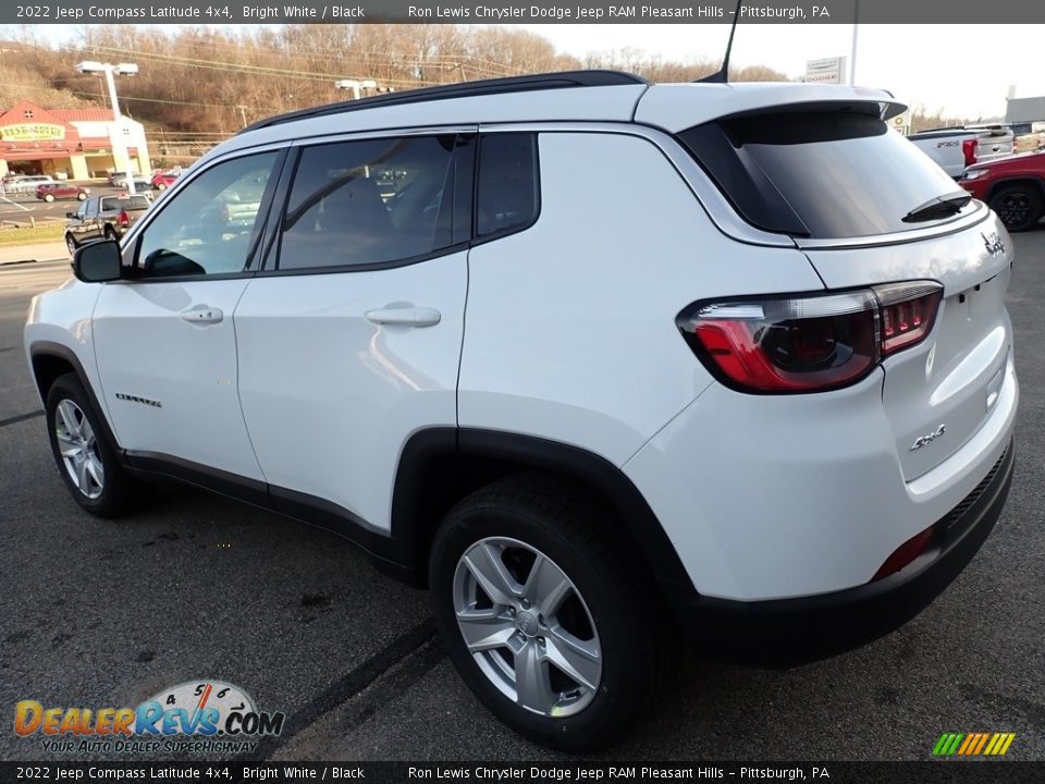 2022 Jeep Compass Latitude 4x4 Bright White / Black Photo #3