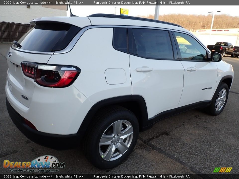 2022 Jeep Compass Latitude 4x4 Bright White / Black Photo #6