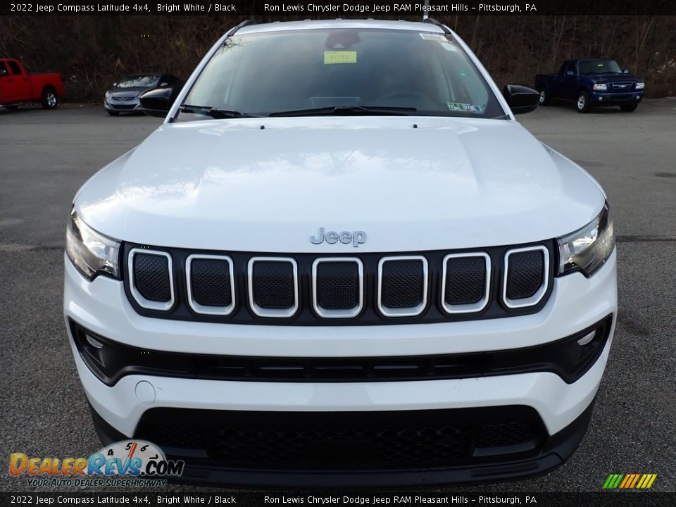 2022 Jeep Compass Latitude 4x4 Bright White / Black Photo #9