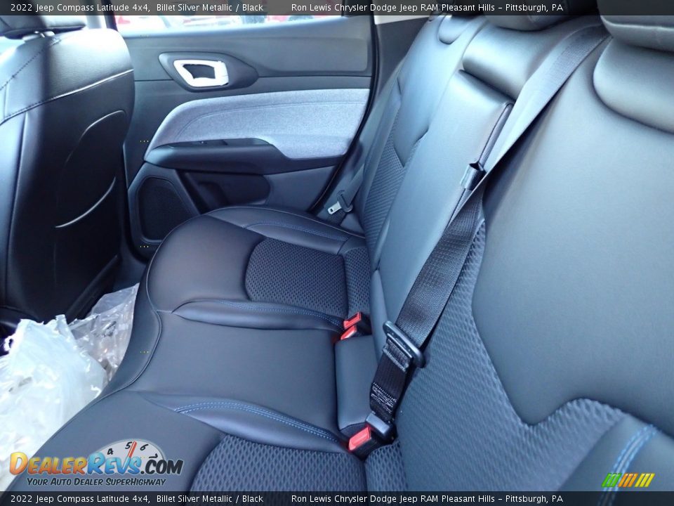 2022 Jeep Compass Latitude 4x4 Billet Silver Metallic / Black Photo #12