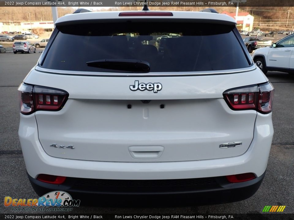 2022 Jeep Compass Latitude 4x4 Bright White / Black Photo #4