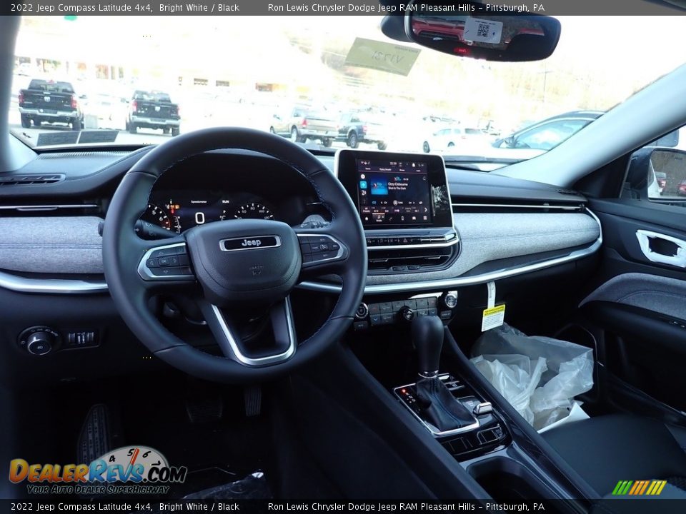 2022 Jeep Compass Latitude 4x4 Bright White / Black Photo #13