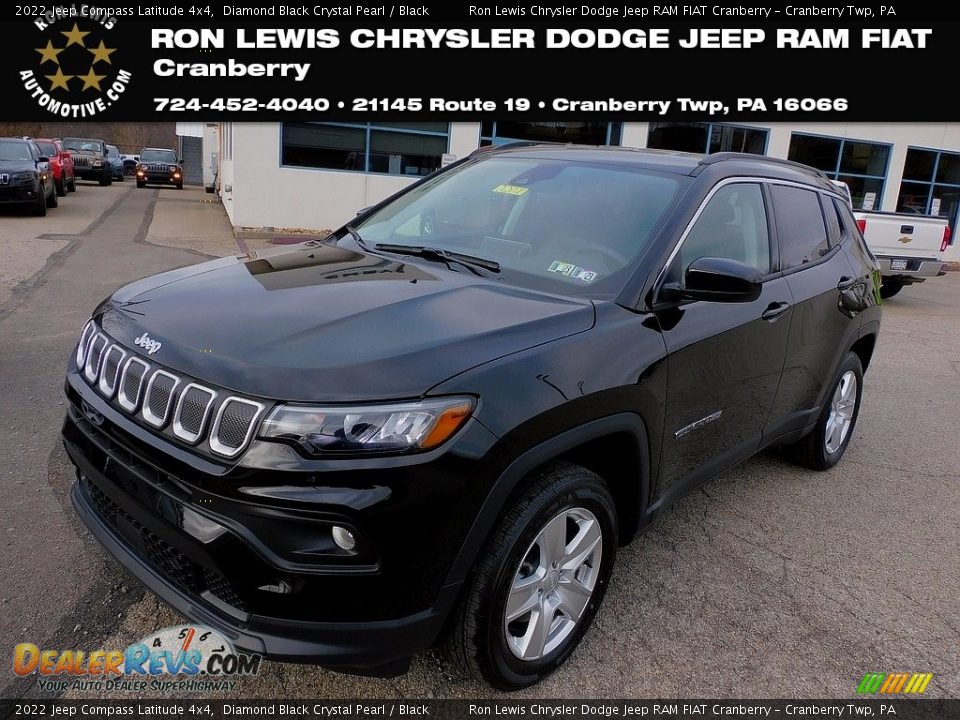 2022 Jeep Compass Latitude 4x4 Diamond Black Crystal Pearl / Black Photo #1