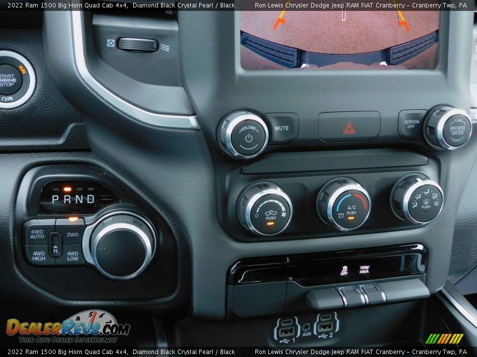2022 Ram 1500 Big Horn Quad Cab 4x4 Diamond Black Crystal Pearl / Black Photo #18