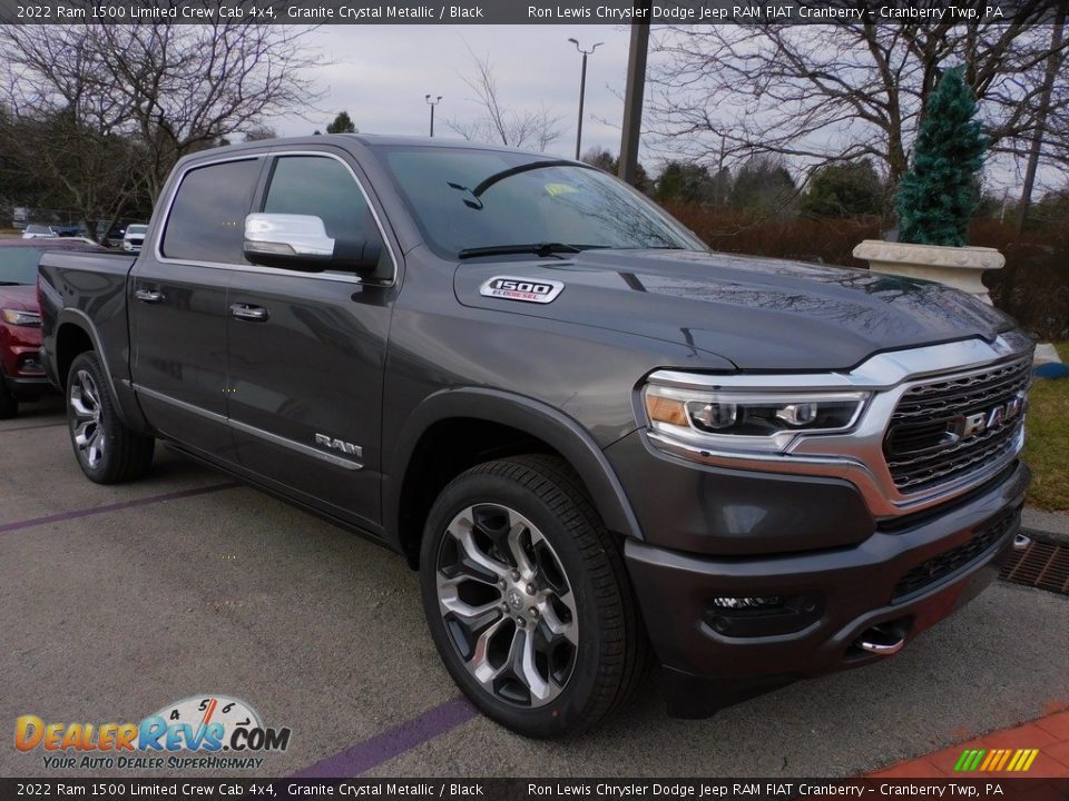 Front 3/4 View of 2022 Ram 1500 Limited Crew Cab 4x4 Photo #3