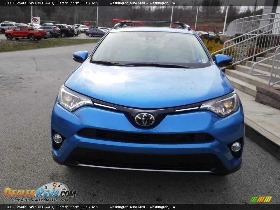 2018 Toyota RAV4 XLE AWD Electric Storm Blue / Ash Photo #10