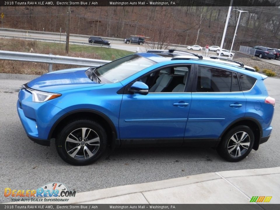 2018 Toyota RAV4 XLE AWD Electric Storm Blue / Ash Photo #13