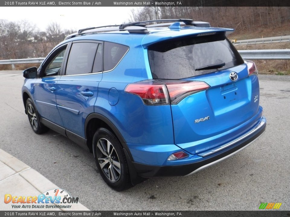 2018 Toyota RAV4 XLE AWD Electric Storm Blue / Ash Photo #14