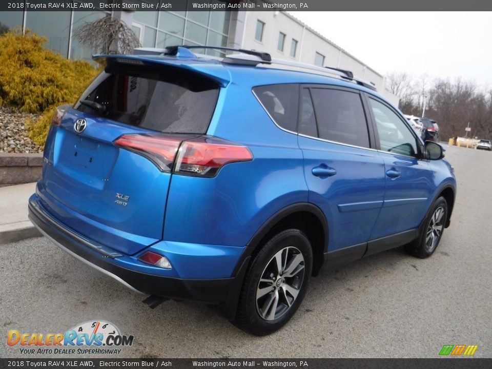 2018 Toyota RAV4 XLE AWD Electric Storm Blue / Ash Photo #16