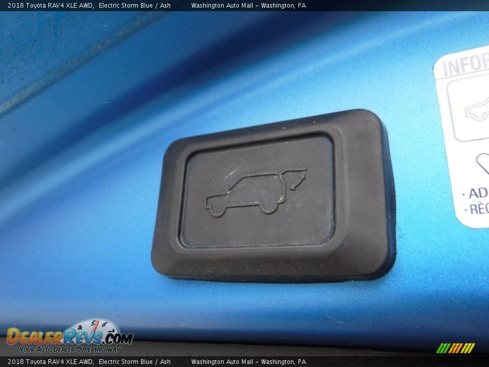 2018 Toyota RAV4 XLE AWD Electric Storm Blue / Ash Photo #30