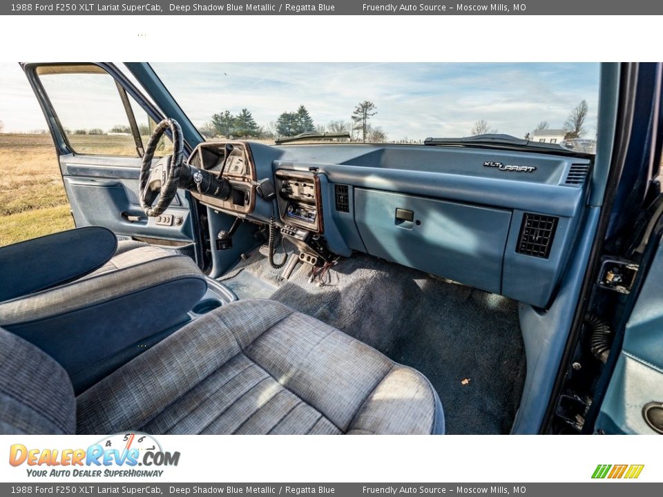 Regatta Blue Interior - 1988 Ford F250 XLT Lariat SuperCab Photo #23