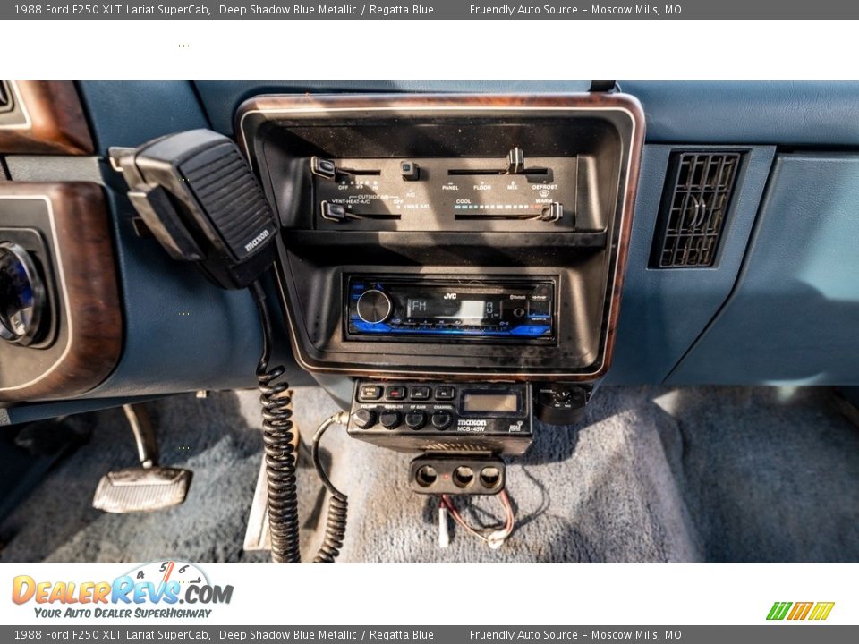 Controls of 1988 Ford F250 XLT Lariat SuperCab Photo #27