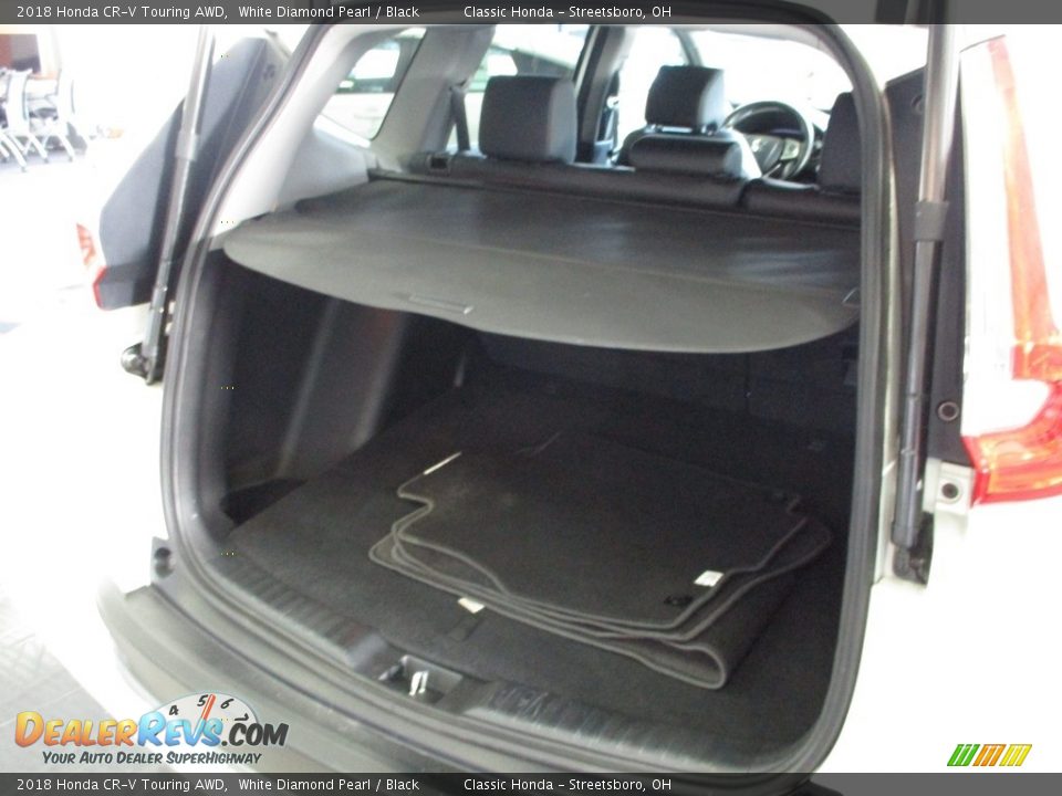 2018 Honda CR-V Touring AWD White Diamond Pearl / Black Photo #14
