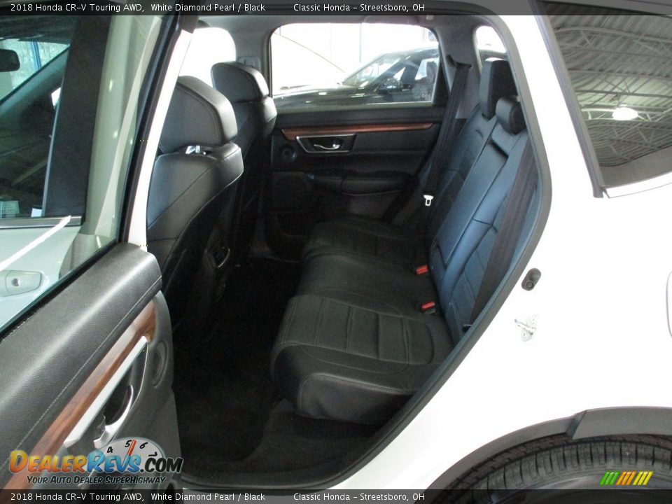 2018 Honda CR-V Touring AWD White Diamond Pearl / Black Photo #24