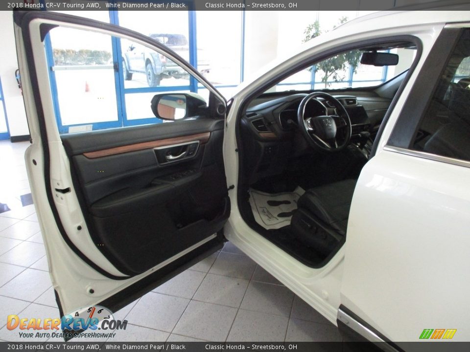 2018 Honda CR-V Touring AWD White Diamond Pearl / Black Photo #26