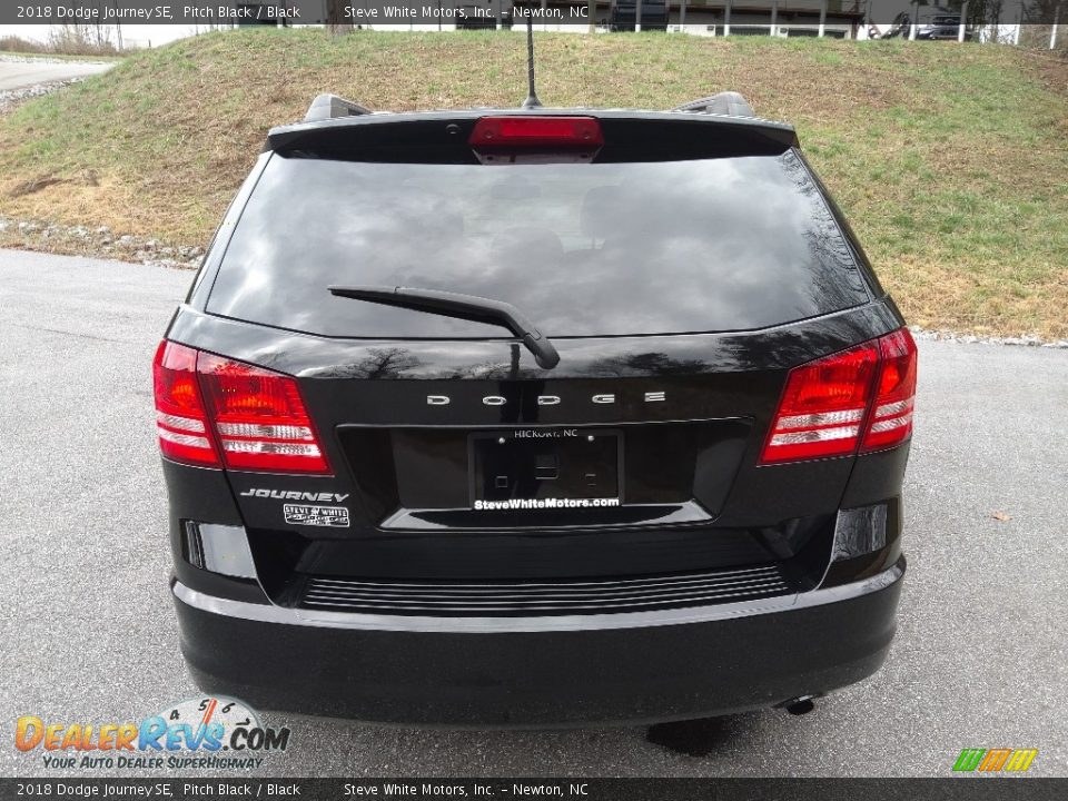 2018 Dodge Journey SE Pitch Black / Black Photo #9